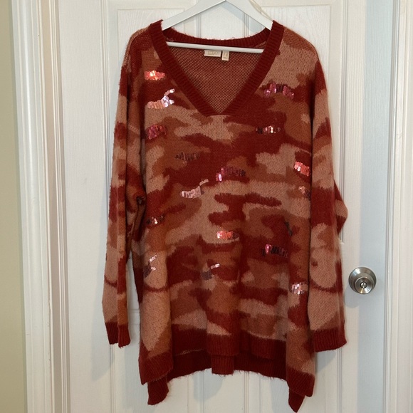 LOGO Lavish Lori Goldstein Red Camo Sweater V-Neck Sequin High Low 4X - Picture 3 of 15